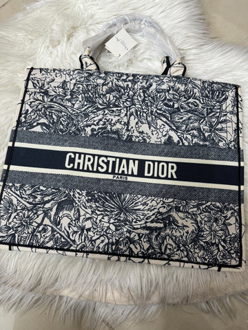 Christian Dior Large Tote Bag Black and White